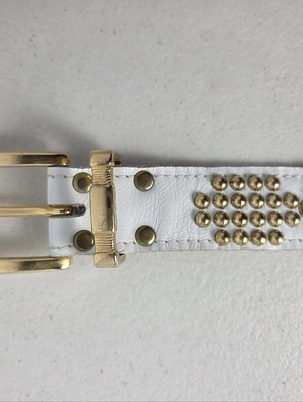 Sand Castle White Belt Studded Gold Buckle Vintage Womens